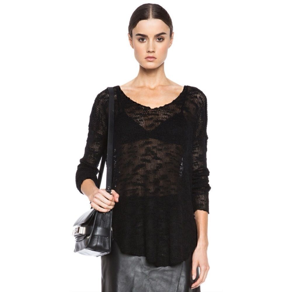 HELMUT LANG
Irregular Silk Sweater Size S (P)